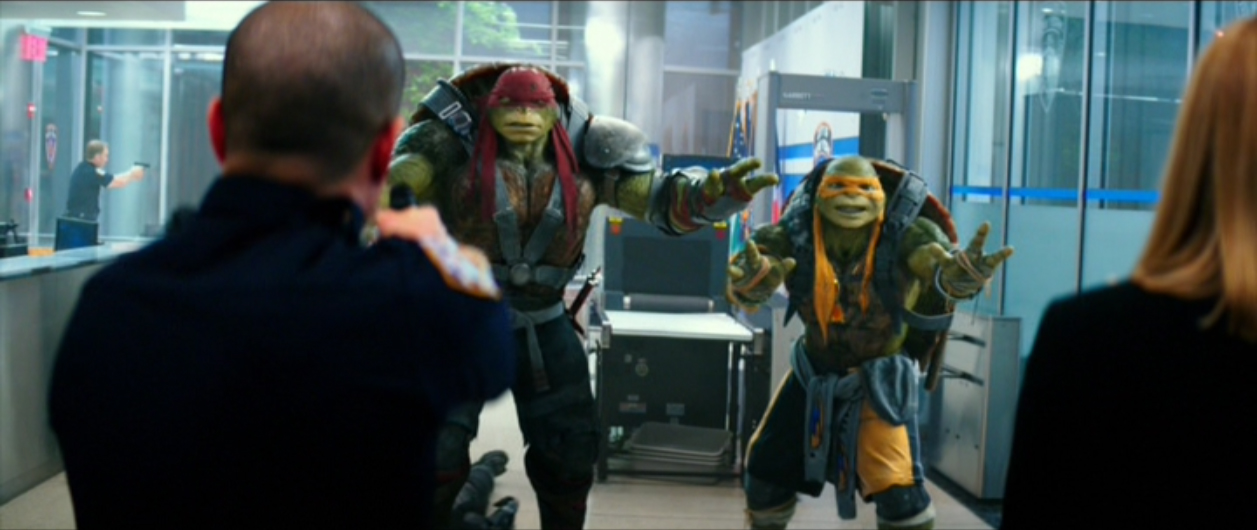  Teenage Mutant Ninja Turtles Raphael Gift Set (Blu-ray 3D + DVD  + Digital HD) : Megan Fox, Will Arnett, Jonathan Liebesman: Movies & TV